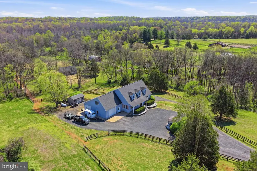 9571 Foxville Rd, Warrenton, VA 20186 - #2