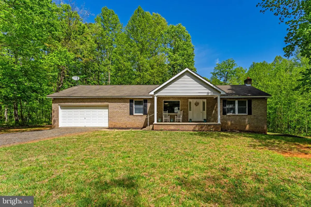 13047 Elk Run Rd, Bealeton, VA 22712 - #1