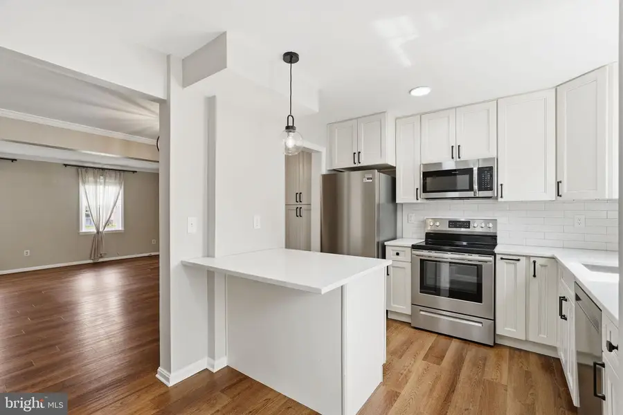 189 Fairfield Dr, Warrenton, VA 20186 - #2