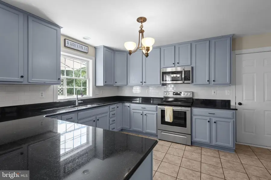 243 Windward Ct, Warrenton, VA 20186 - #2