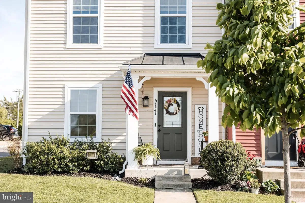 5121 Penn St, Bealeton, VA 22712 - #1