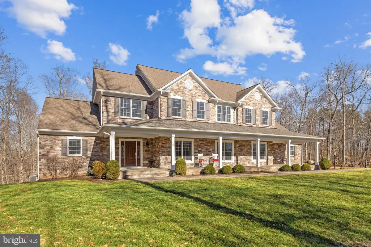 8485 Rogues Rd, Warrenton, VA 20187 - #1