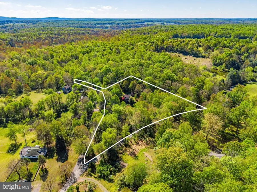 12151 Deerfield Ln, Amissville, VA 20106 - #2