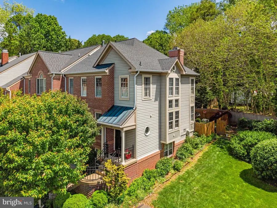 146 Mosby Cir, Warrenton, VA 20186 - #2