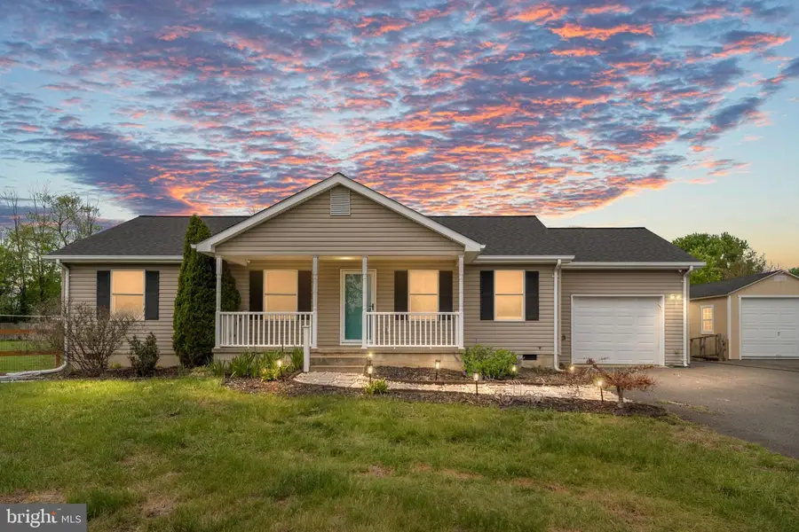 11211 Wolfe Ct, Bealeton, VA 22712 - #2