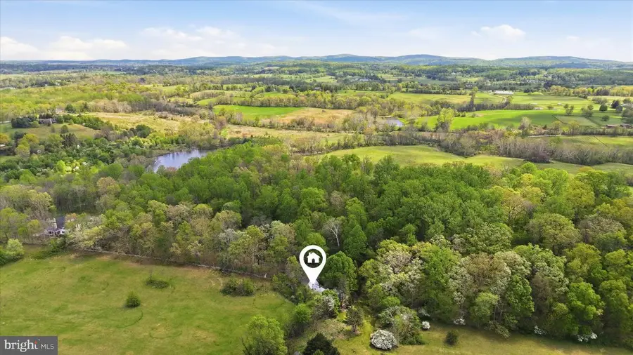 2674 Five Points Rd, Marshall, VA 20115 - #2