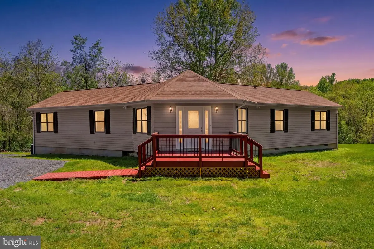 8265 Opal Rd, Warrenton, VA 20186 - #1