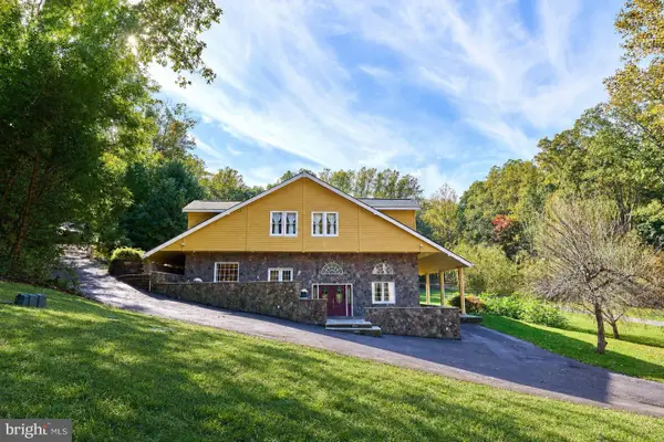 10257 Stillhouse Rd, DELAPLANE, VA 20144