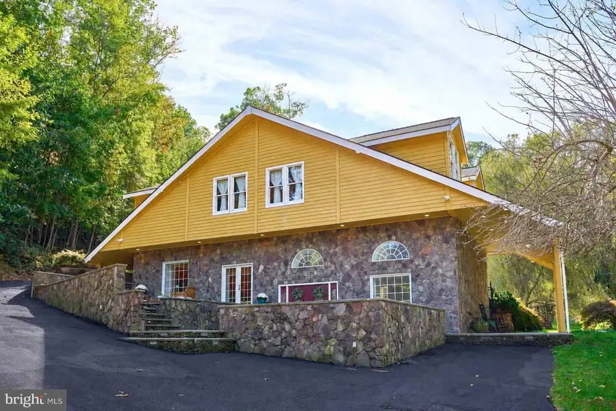 10257 Stillhouse Rd, Delaplane, VA 20144 - #3