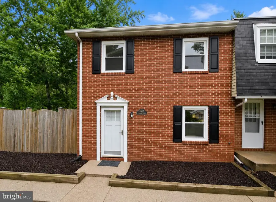 4517 Appledale Ct, Marshall, VA 20115 - #2