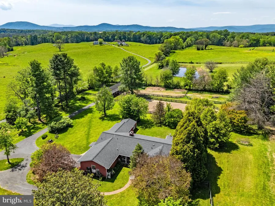 3934 Rectortown Rd, Marshall, VA 20115 - #2