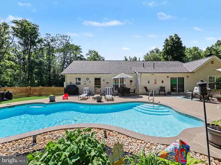 7462 Keith Rd, Warrenton, VA 20186 - #3