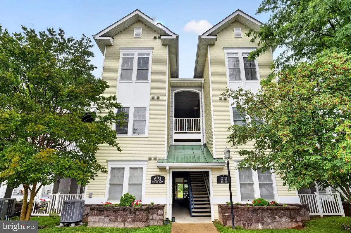 6161 Willow Pl #205, Bealeton, VA 22712 - #1