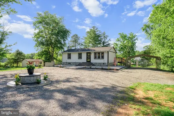 2374 Carriage Ford Rd, CATLETT, VA 20119