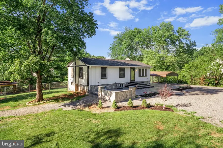 2374 Carriage Ford Rd, Catlett, VA 20119 - #2