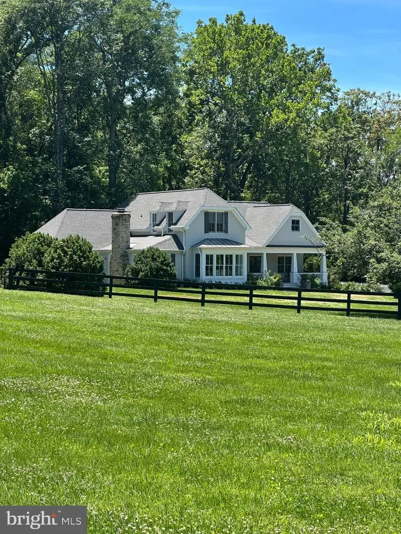 3167 Burrland Ln, The Plains, VA 20198 - #1