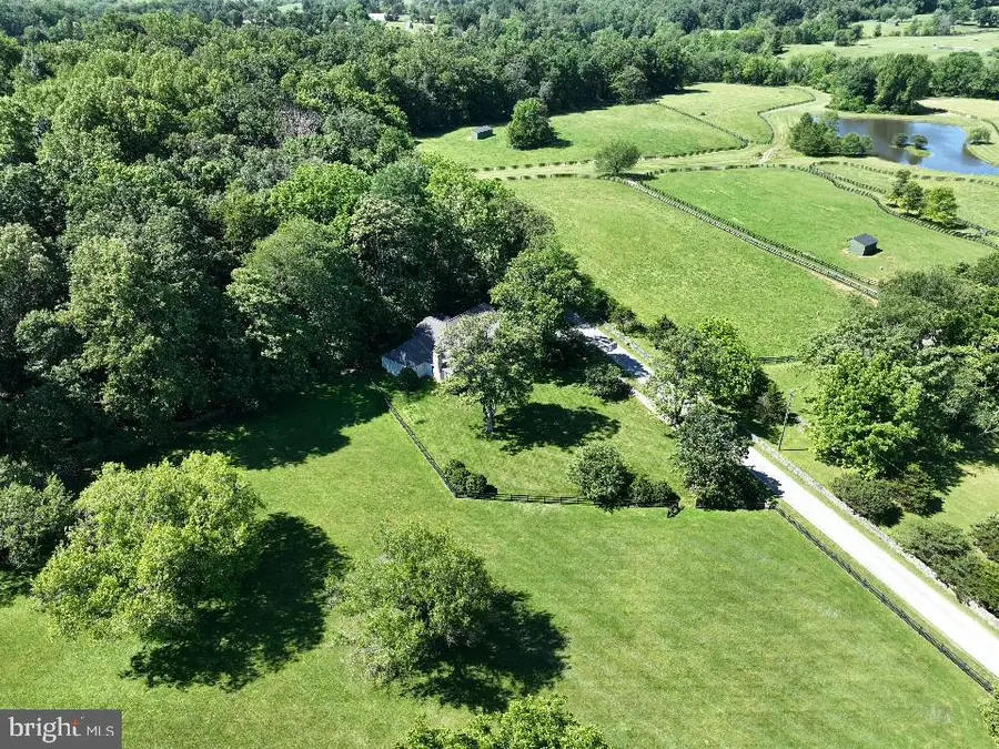 3167 Burrland Ln, The Plains, VA 20198 - #2