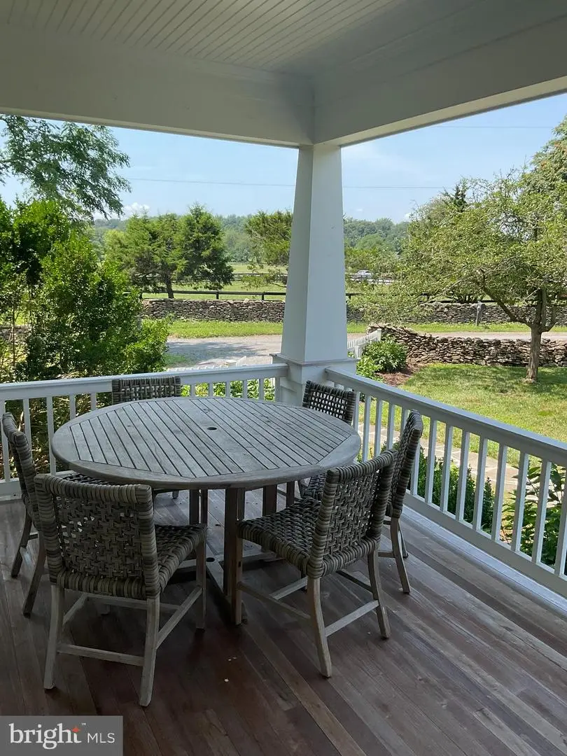 3167 Burrland Ln, The Plains, VA 20198 - #3