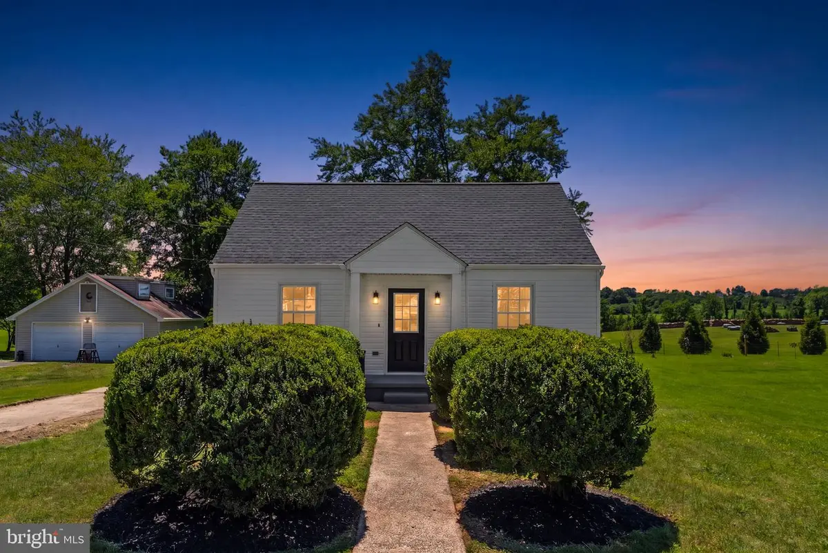264 Monroe St, Warrenton, VA 20186 - #1