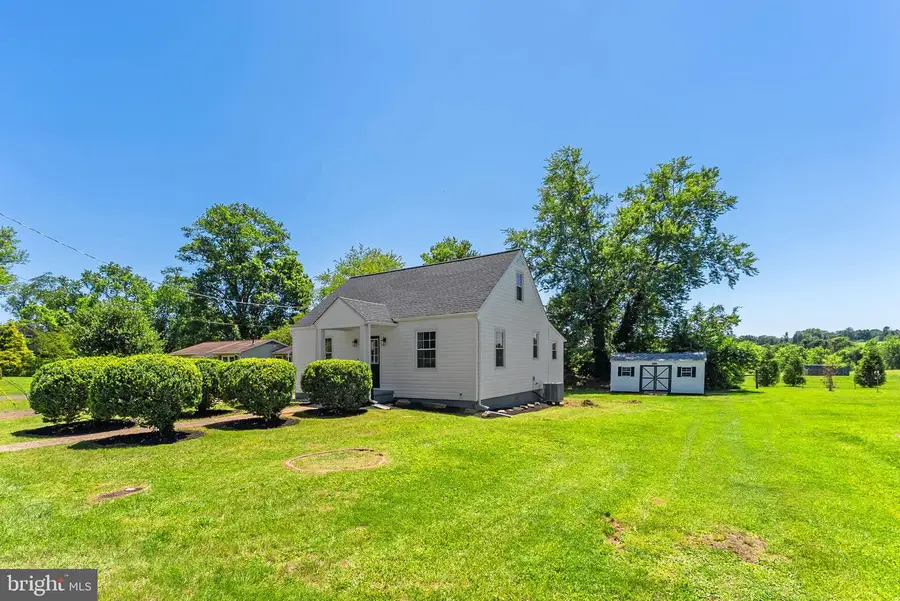 264 Monroe St, Warrenton, VA 20186 - #3