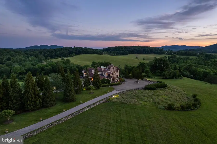 2525 Gibson Ct, Delaplane, VA 20144 - #3