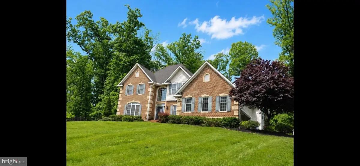 6743 Breezy Dr, Warrenton, VA 20187 - #1