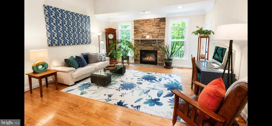 6743 Breezy Dr, Warrenton, VA 20187 - #3