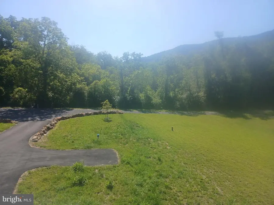 5201 Carolyns Way, Linden, VA 22642 - #3