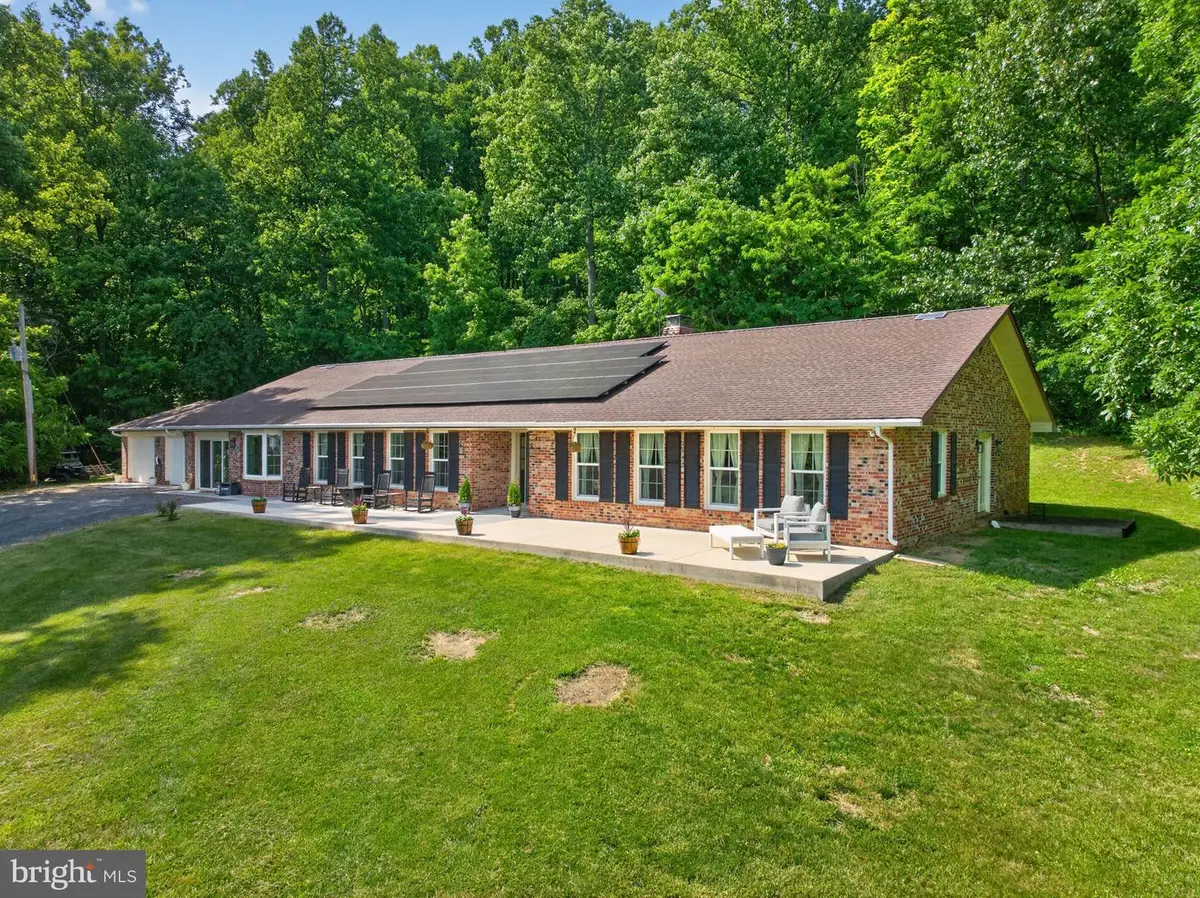 2710 Tuckers Ln, Linden, VA 22642 - #1