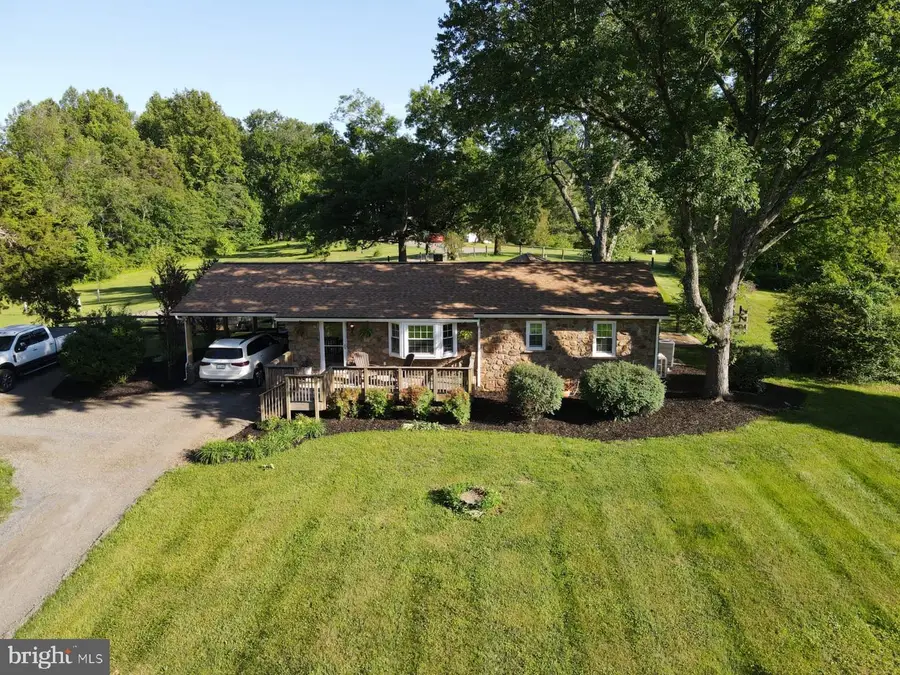 5383 Casanova Rd, Warrenton, VA 20187 - #2
