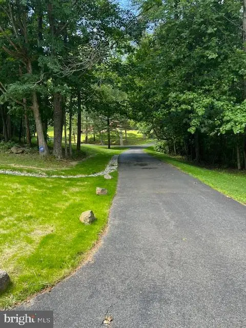 5920 Hunton Wood Dr, Broad Run, VA 20137 - #3