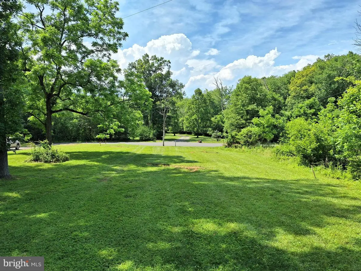 9499 Old Waterloo Rd, Warrenton, VA 20186 - #1