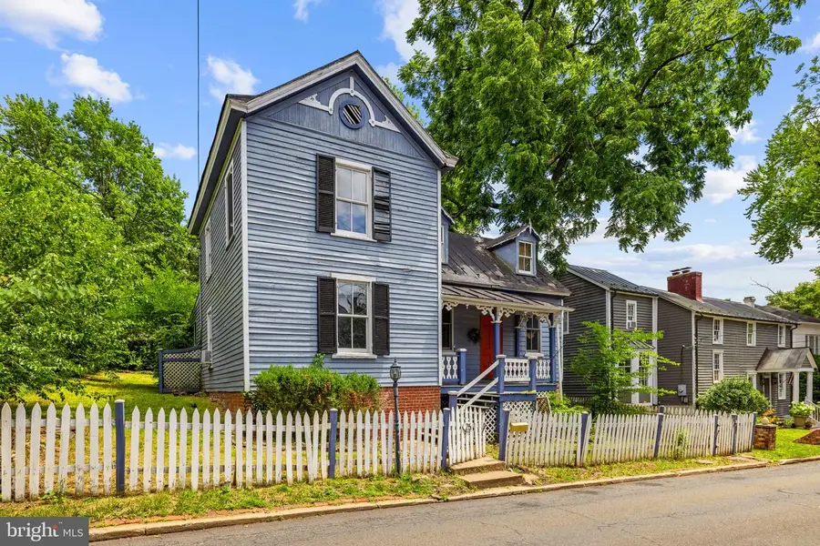 25 N 6th St, Warrenton, VA 20186 - #3