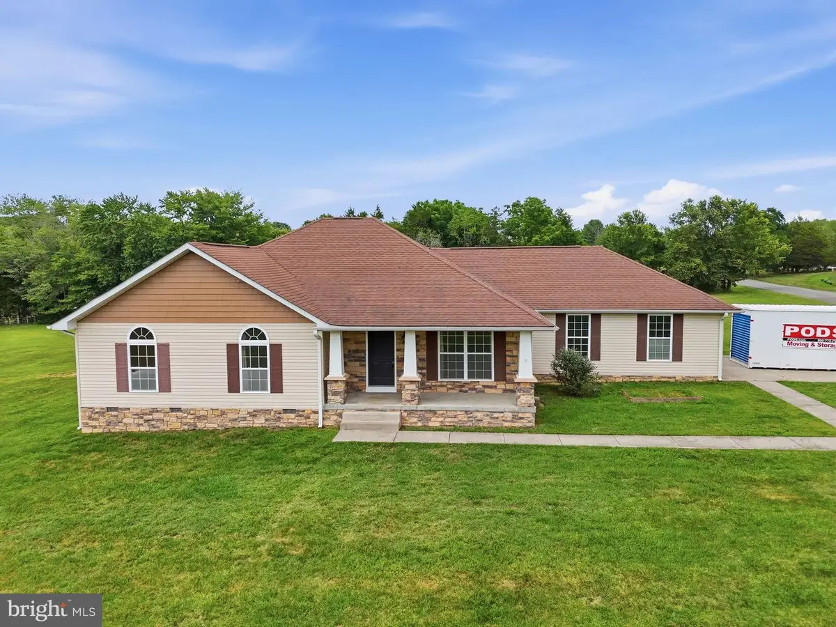 3472 Rock Run Rd, Goldvein, VA 22720 - #1