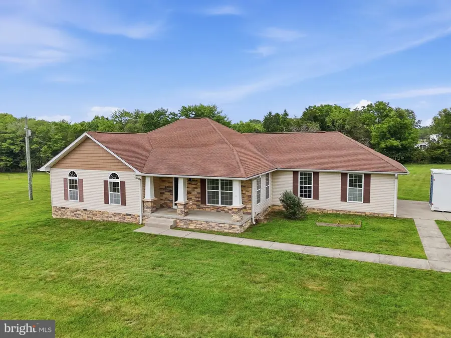 3472 Rock Run Rd, Goldvein, VA 22720 - #2
