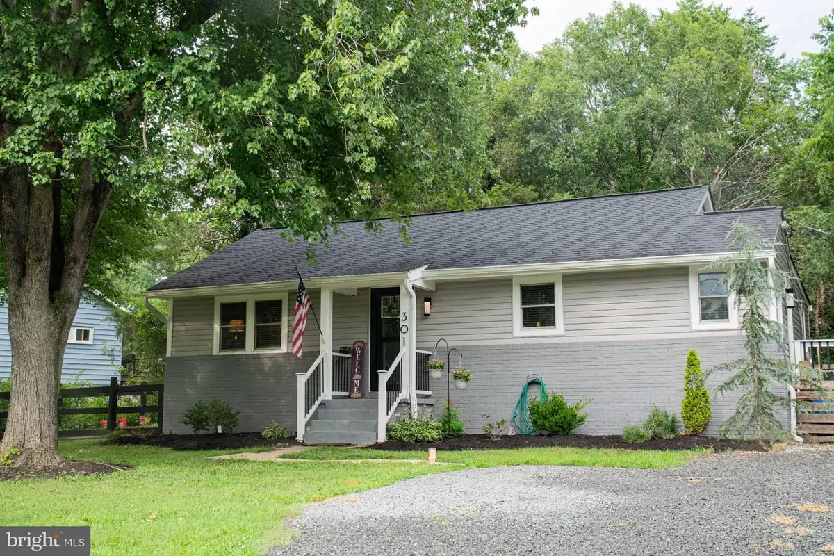 301 N Duey Rd, Remington, VA 22734 - #1