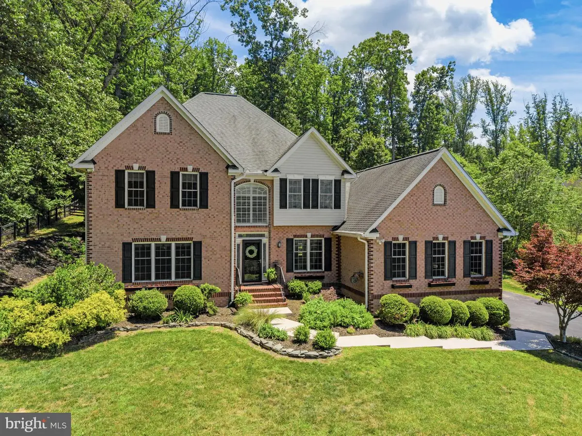 6729 Breezy Dr, Warrenton, VA 20187 - #1