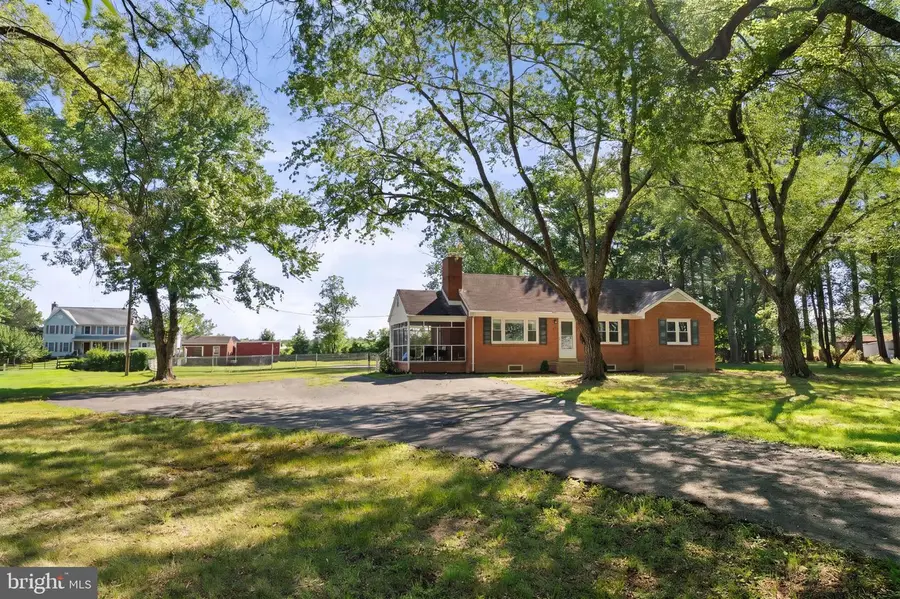 4921 Dumfries Rd, Catlett, VA 20119 - #2