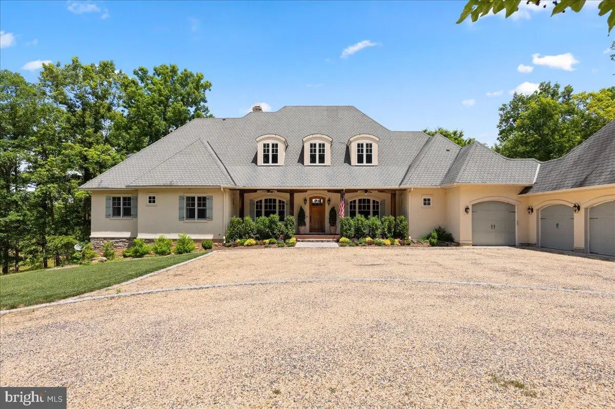 6483 Cheshire Ln, Marshall, VA 20115 - #1