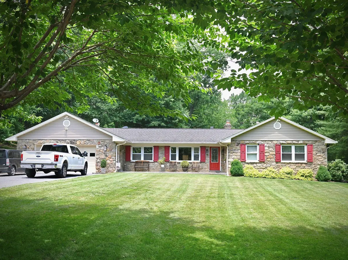 9808 Timber Hts, Marshall, VA 20115 - #1