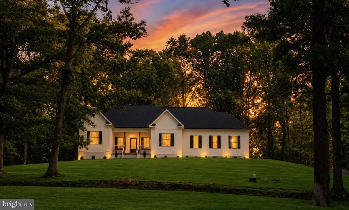 8415 Bens Lane, Warrenton, VA 20186 - #1