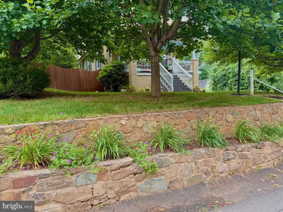 23 Fairfax St, Warrenton, VA 20186 - #2