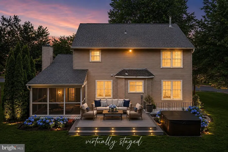 478 Devon Dr, Warrenton, VA 20186 - #2