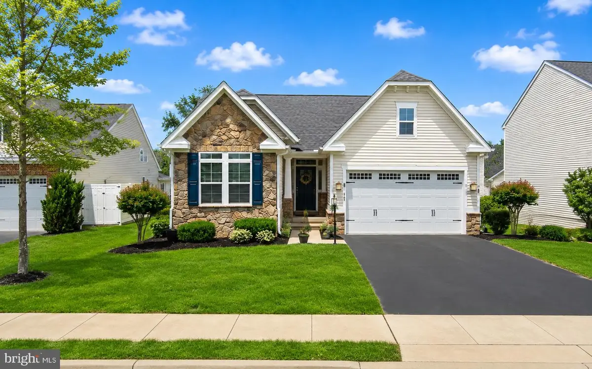 7136 Shepherdstown Rd, Warrenton, VA 20187 - #1