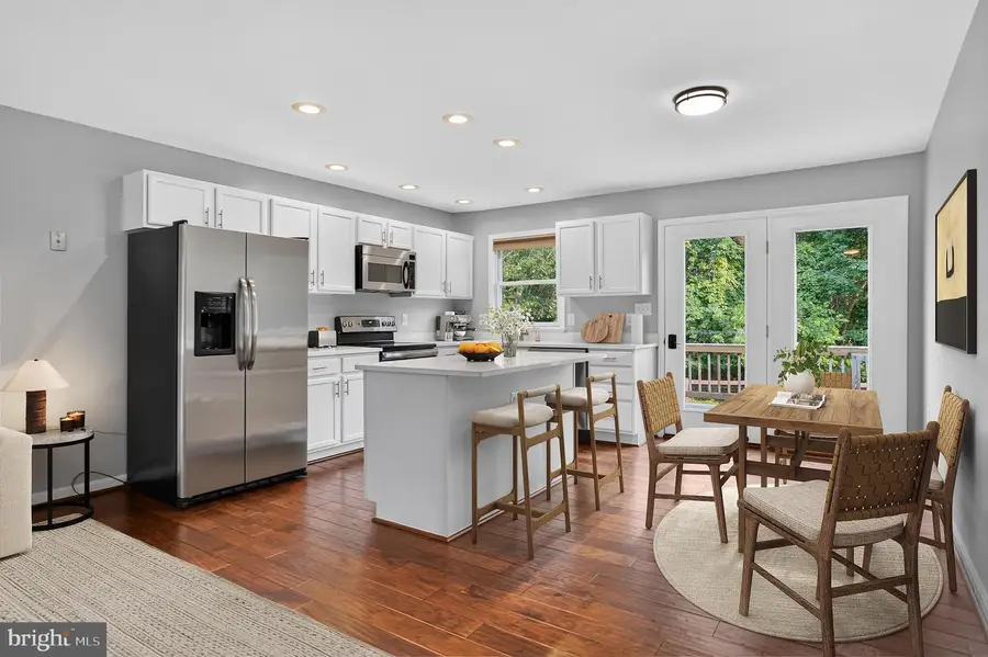 9427 Beale Ln, Midland, VA 22728 - #2