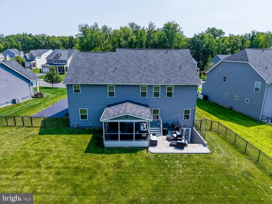 7471 Lake Willow Ct, Warrenton, VA 20187 - #2