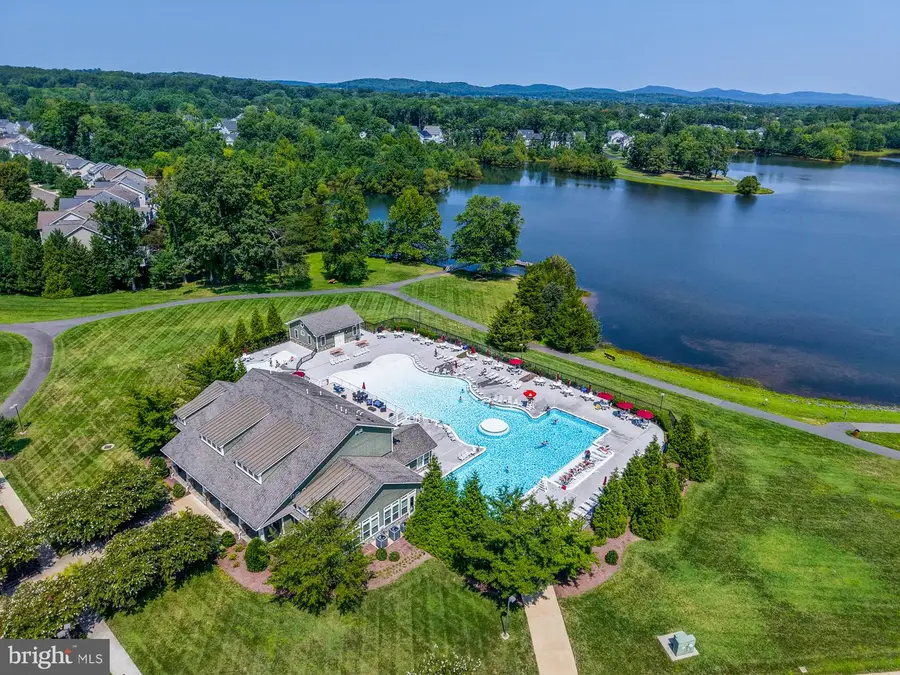7471 Lake Willow Ct, Warrenton, VA 20187 - #3
