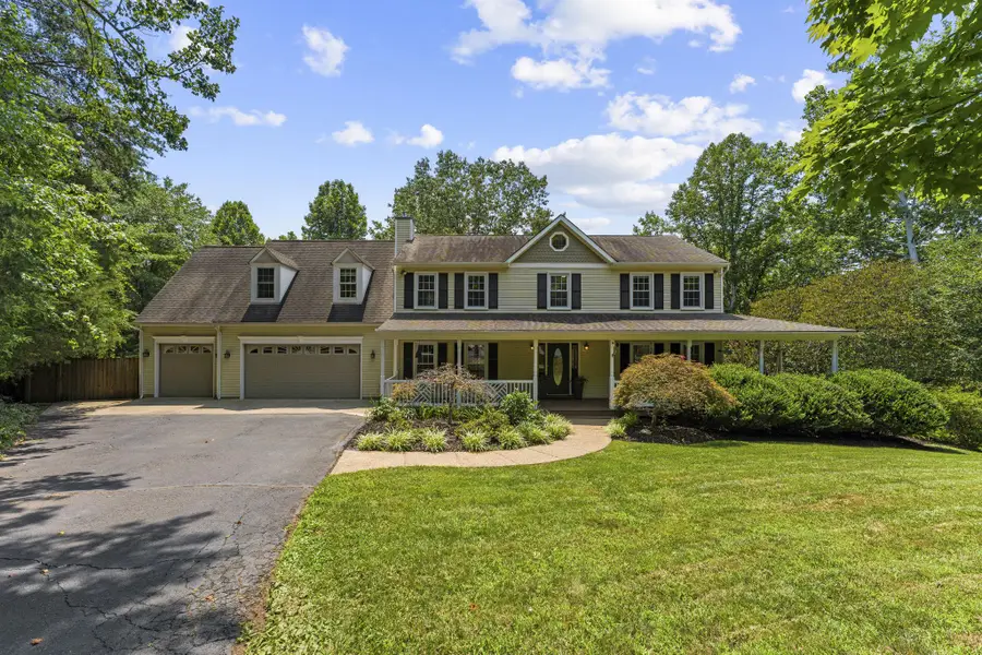 7154 Chesterfield, Warrenton, VA 20187 - #3