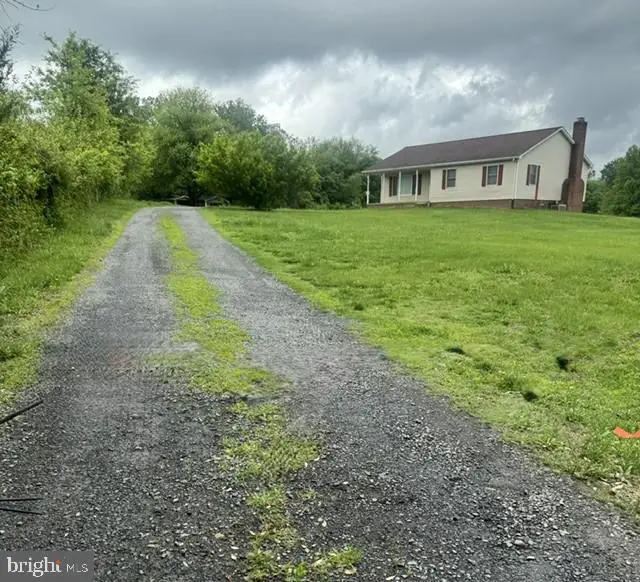 6425 Culver Dr, Warrenton, VA 20187 - #1
