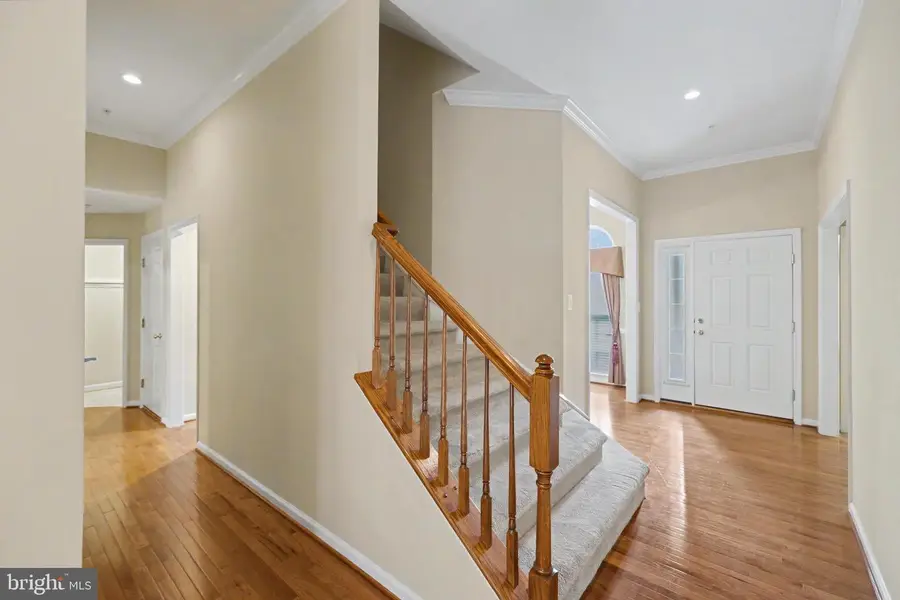 6727 Holly Farm Ln, Warrenton, VA 20187 - #2